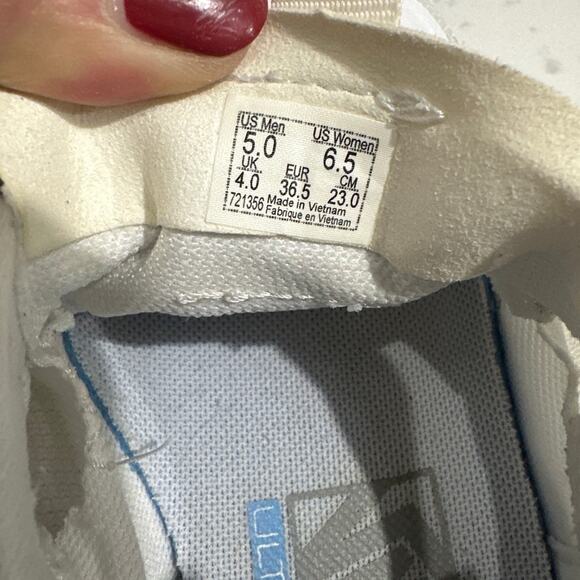 Unisex Vans Ultra Range Exo In White, Size US6.5W/ 5.0M, Like New - Picture 7 of 7